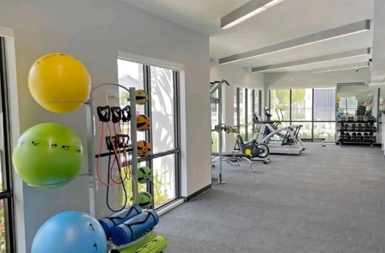 Lux Place And Cozy 3Beds 2Rooms Enjoy Life In Wpb Gym, Ev Station Nearby The Downtown And Beaches Уэст-Палм-Бич Экстерьер фото