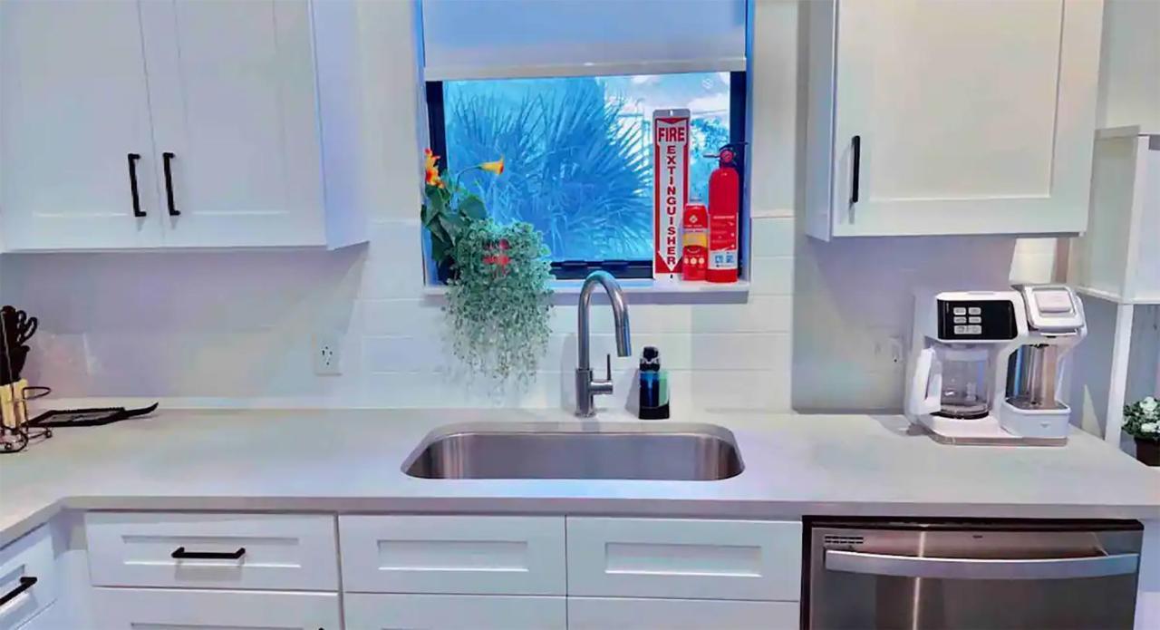Lux Place And Cozy 3Beds 2Rooms Enjoy Life In Wpb Gym, Ev Station Nearby The Downtown And Beaches Уэст-Палм-Бич Экстерьер фото
